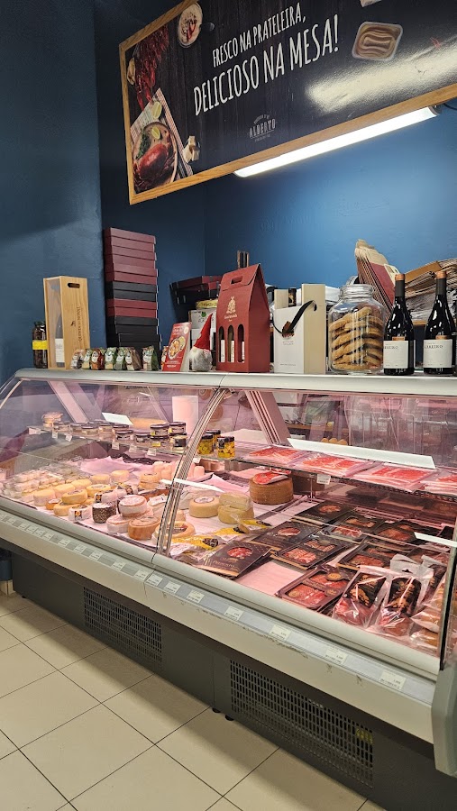 Foto de Mercearia do Senhor Alberto - Grocery store